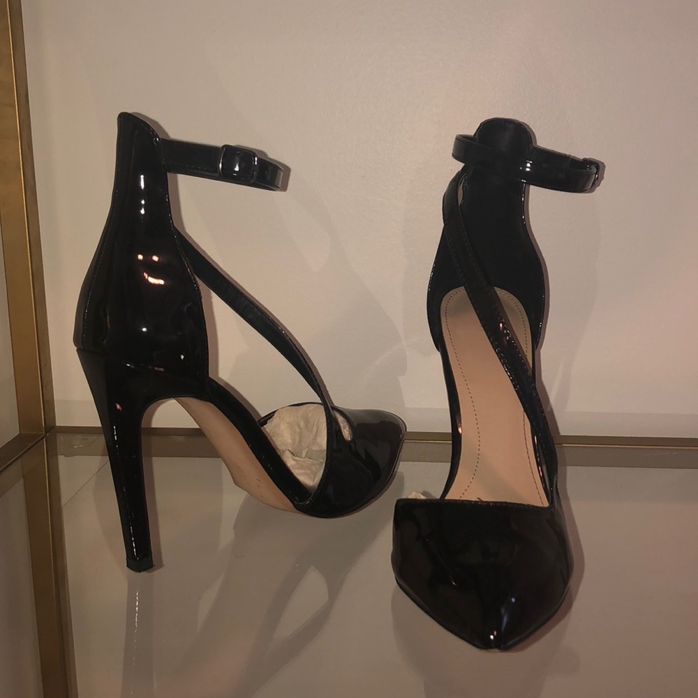 Zara Black Patten Leather heels